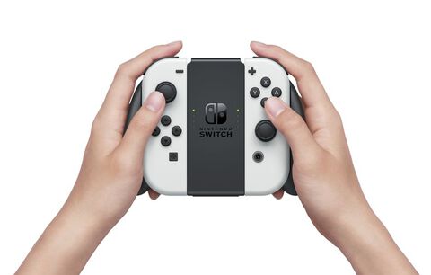 Nintendo Switch (modèle Oled) Avec Station D'accueil Et Manettes Joy-con Blanche