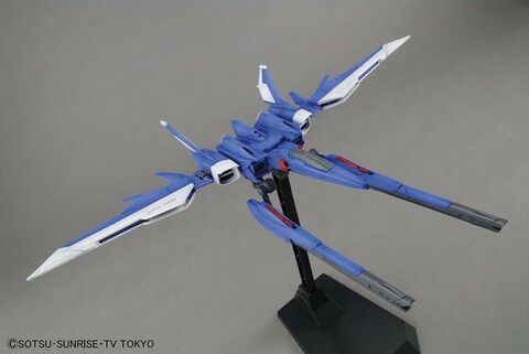 Maquette Mg 1/100 - Gundam -  Build Strike  Full Package
