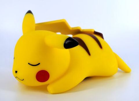Veilleuse Pokémon Pikachu - Allongé sur le ventre - Avec Emballage Cadeau -  Siècle des