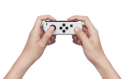 Nintendo Switch (modèle Oled) Avec Station D'accueil Et Manettes Joy-con Blanche