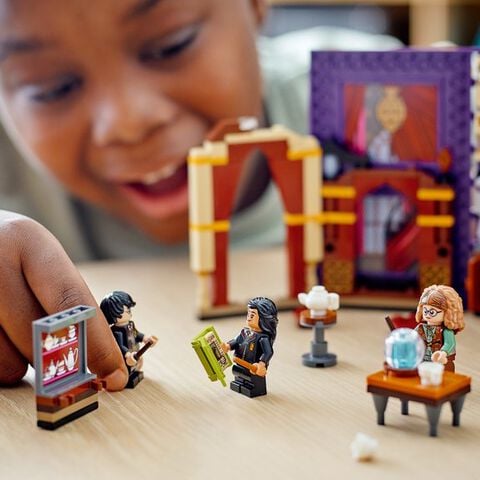 LEGO® 76396 Harry Potter Poudlard : Le Cours De Divination, Livre Jouet de  Construction Pour Enfants, Professeur Trelawney - Cdiscount Jeux - Jouets
