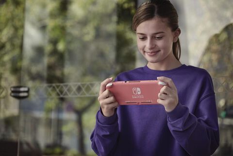 Nintendo Switch Lite Corail