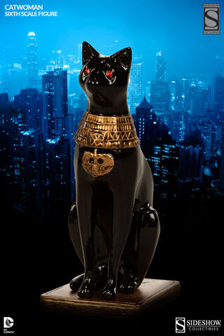 Figurine - Dc Comics - 1/6 Catwoman 30 Cm